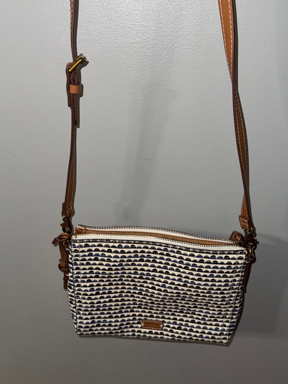 Crossbody Shoulder Bag in Navy and White with Tan Trim fossil